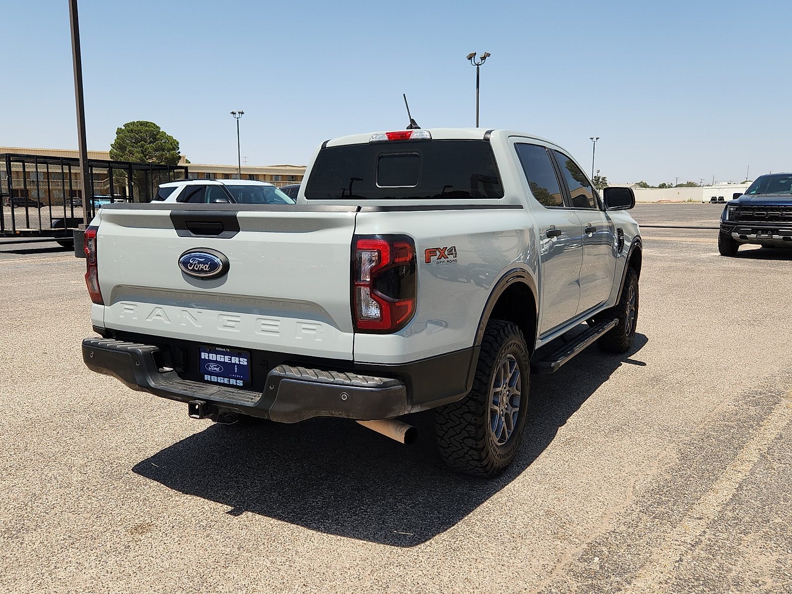 Certified 2024 Ford Ranger XLT w/ FX4 Off-Road Package AWD/4WD image 7