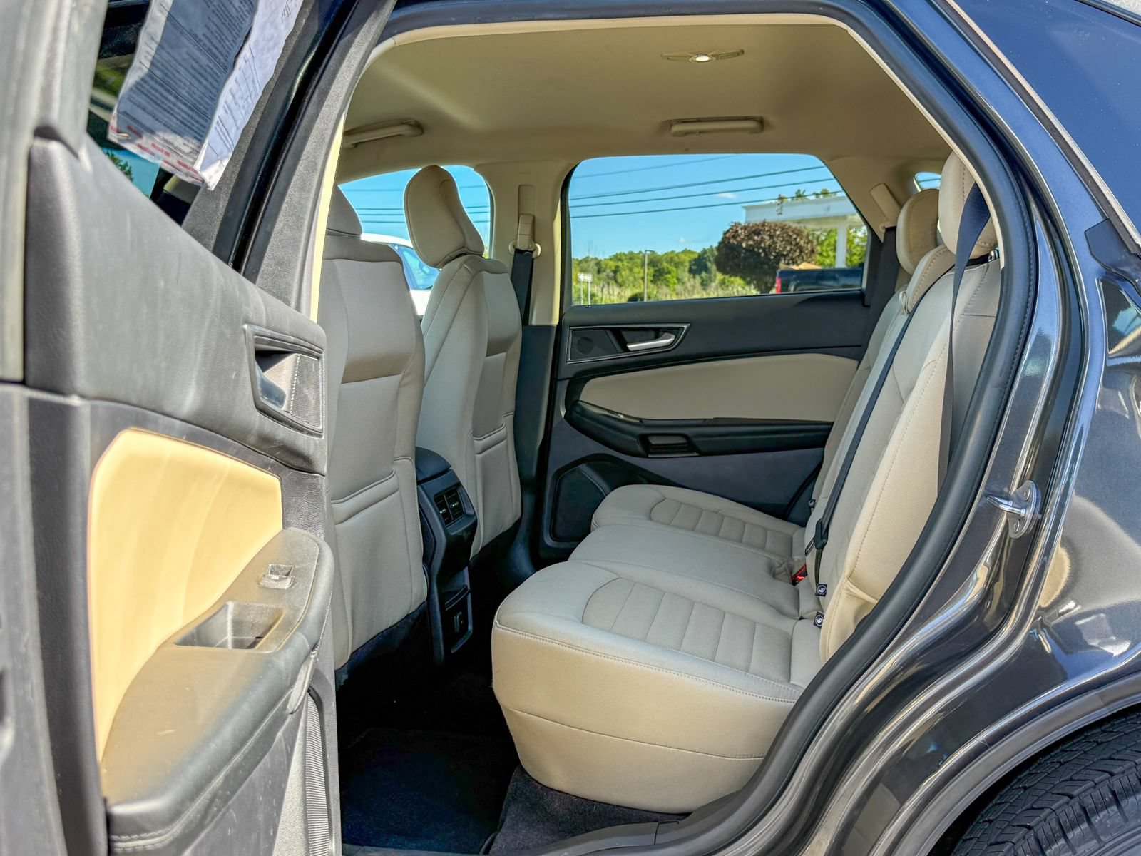 Certified 2020 Ford Edge SE FWD image 16
