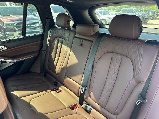 Used 2021 BMW X5 M50i w/ Executive Package AWD/4WD image 11
