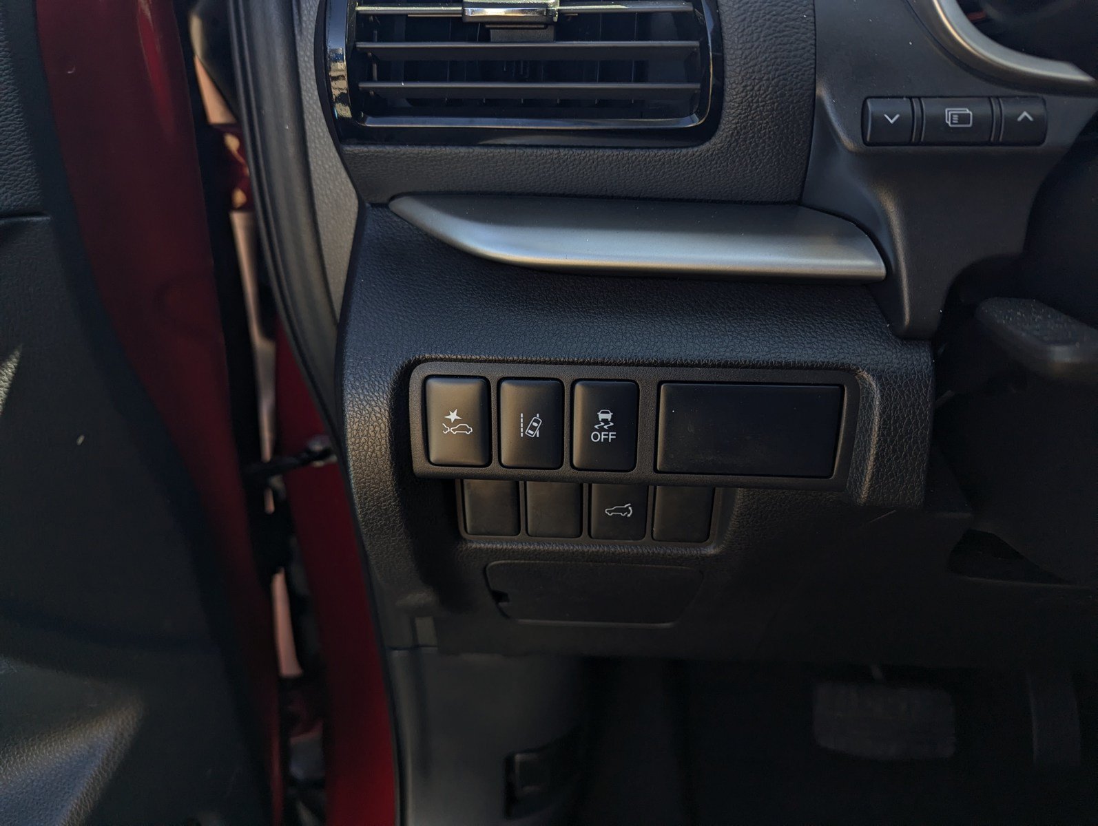 Used 2024 Mitsubishi Eclipse Cross AWD image 10