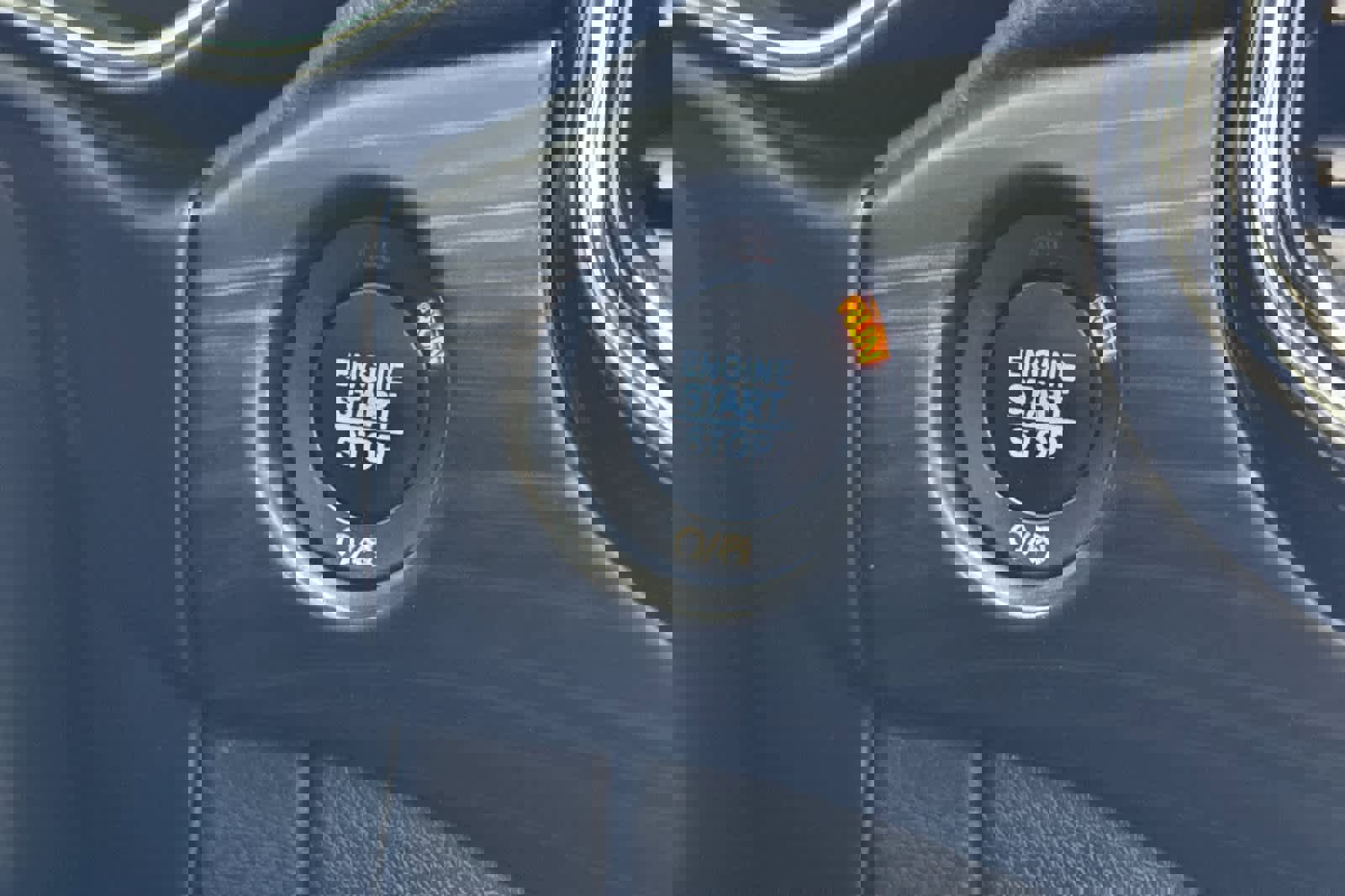 Used 2019 Jeep Grand Cherokee Altitude image 23