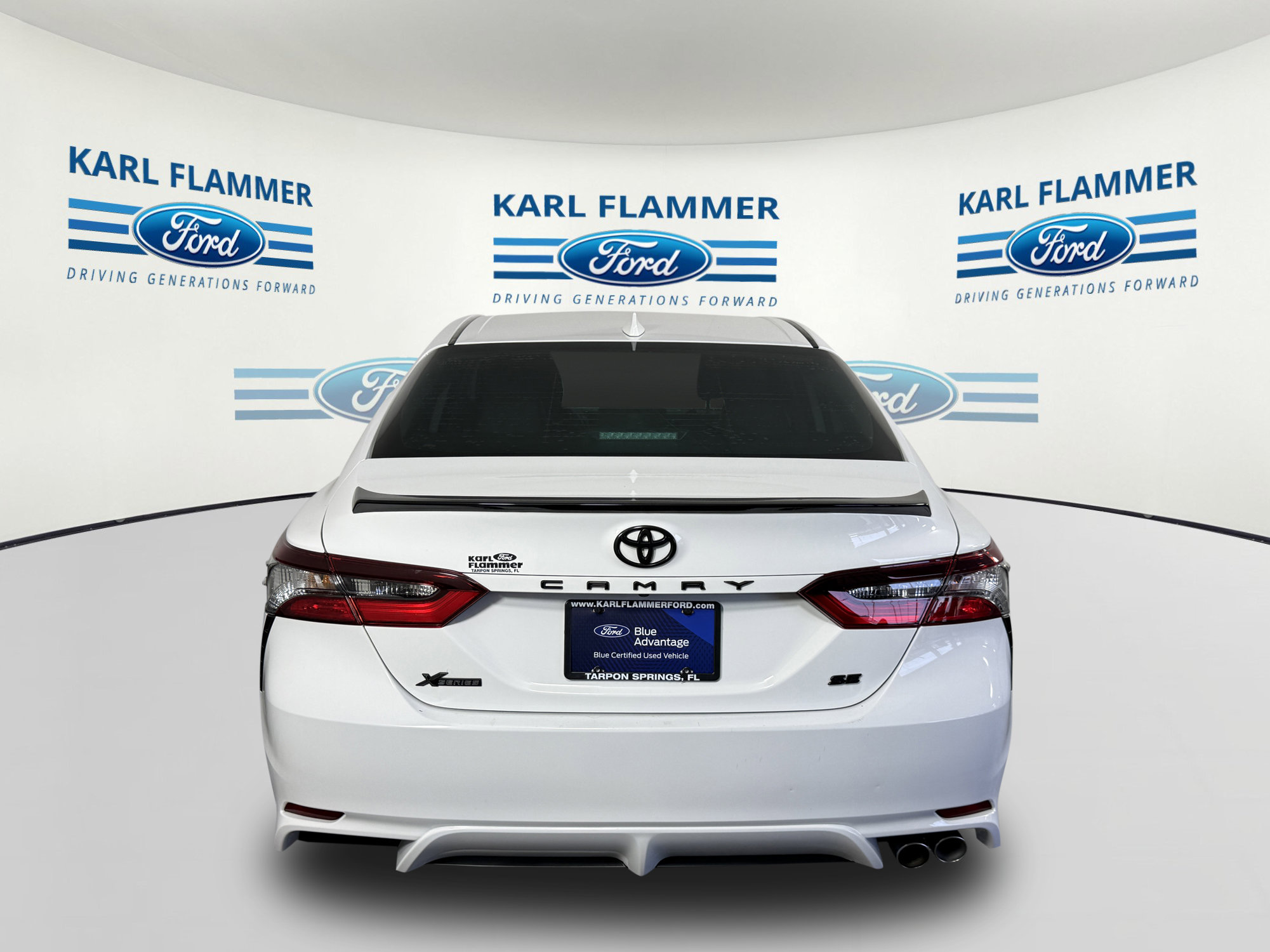 Used 2023 Toyota Camry SE FWD image 4