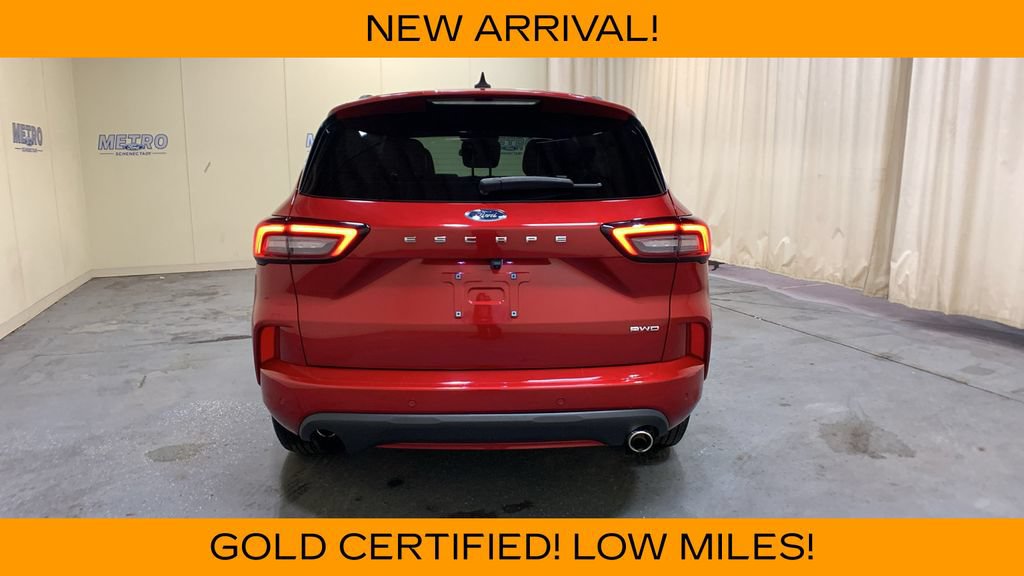 Certified 2024 Ford Escape ST-Line w/ Tech Pack #1 AWD/4WD image 4