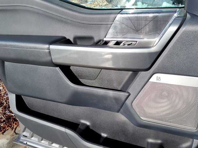 Certified 2022 Ford F150 XLT w/ Equipment Group 302A High image 8