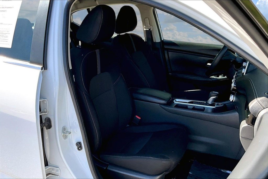 Used 2025 Nissan Sentra SV FWD image 31