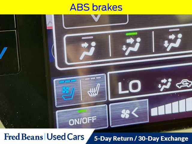 Used 2021 Subaru Outback Touring w/ Popular Package #2 image 27