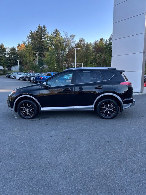 Used 2018 Toyota RAV4 SE w/ Power Extra Value Package AWD/4WD image 4