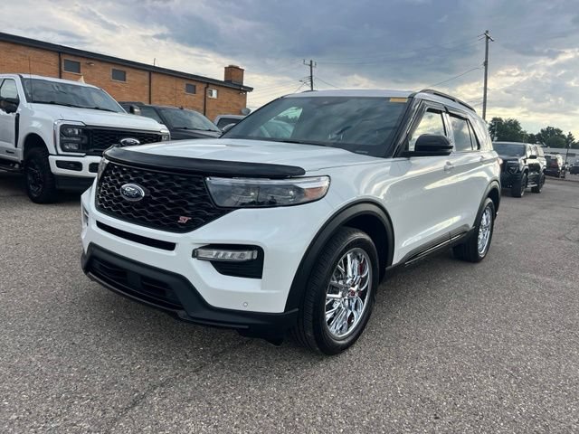 Certified 2024 Ford Explorer ST w/ Equipment Group 401A AWD/4WD image 31
