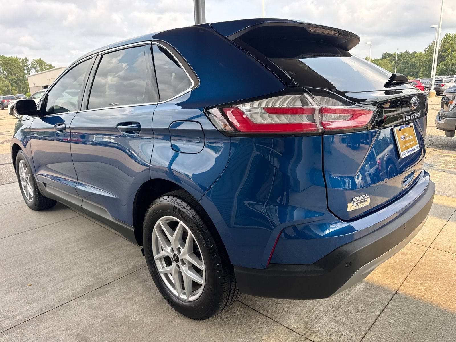 Certified 2024 Ford Edge SEL w/ Convenience Package AWD/4WD image 5