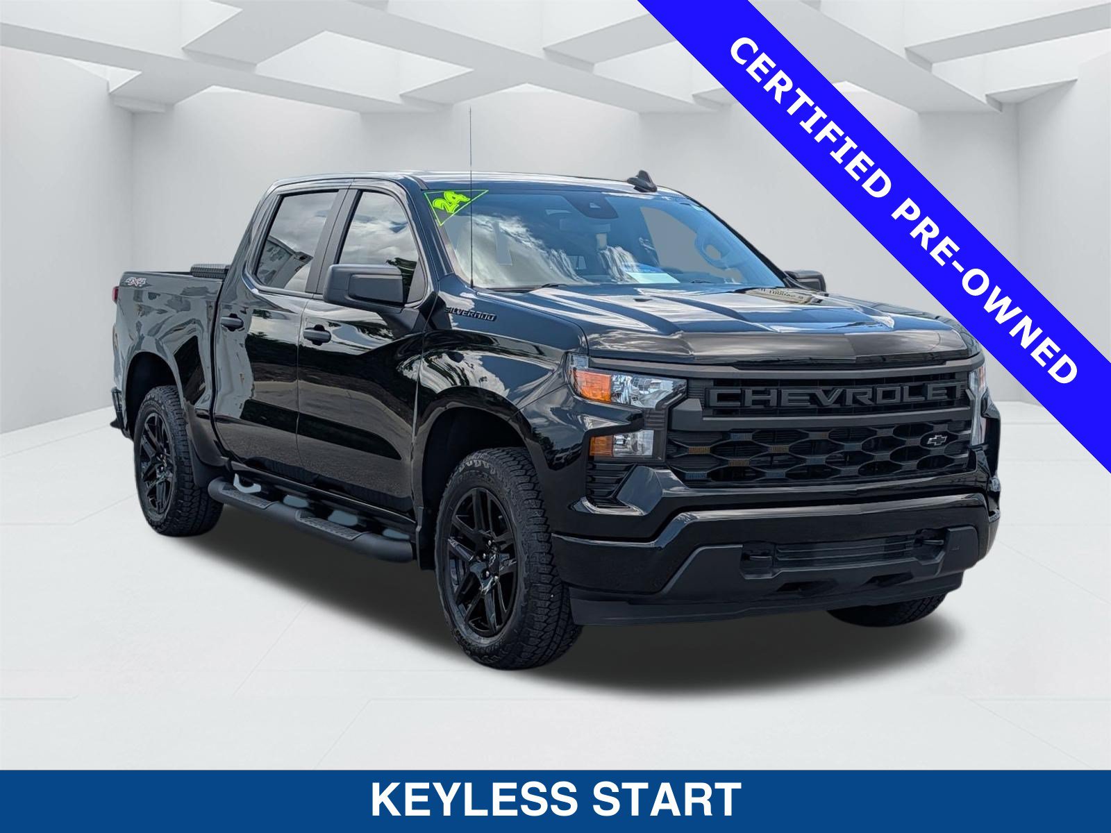 Used 2024 Chevrolet Silverado 1500 Custom w/ Turbomax Blackout Package AWD/4WD video 3