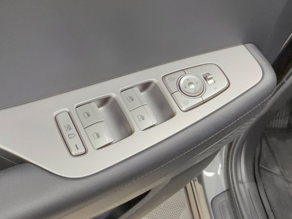 Used 2025 Hyundai Palisade SEL FWD image 15