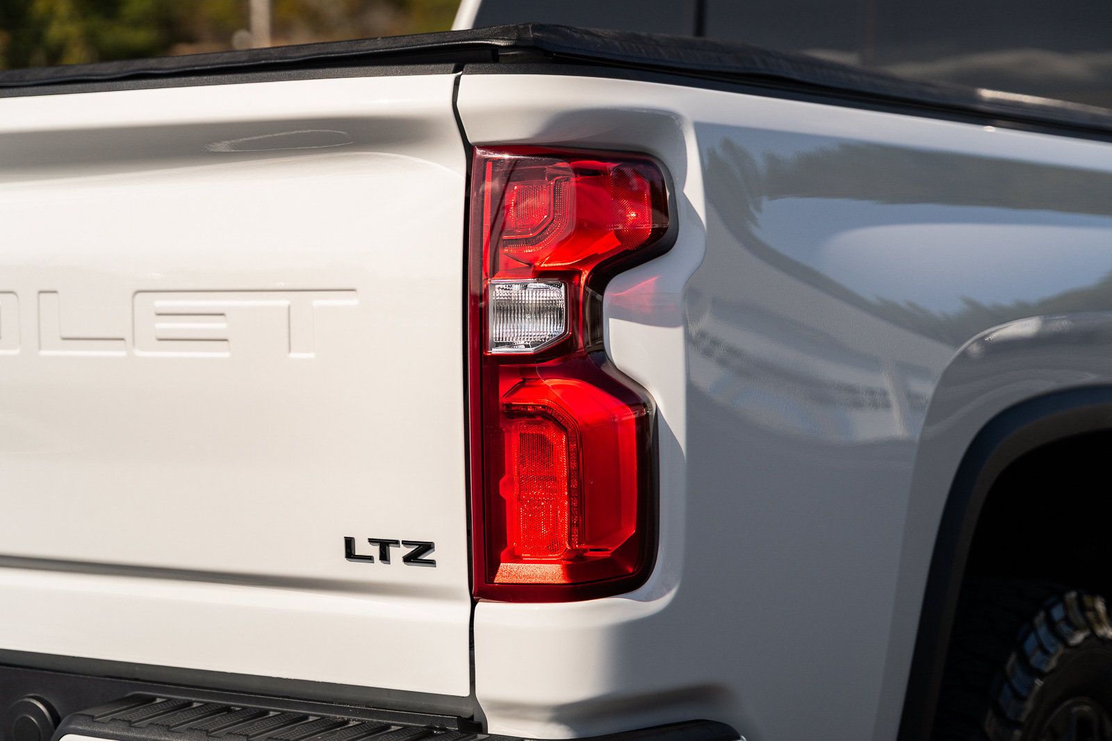 Used 2024 Chevrolet Silverado 2500 LTZ w/ LTZ Plus Package AWD/4WD image 14