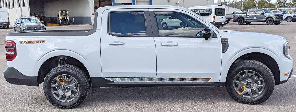 Certified 2026 Ford Maverick Tremor AWD/4WD image 2