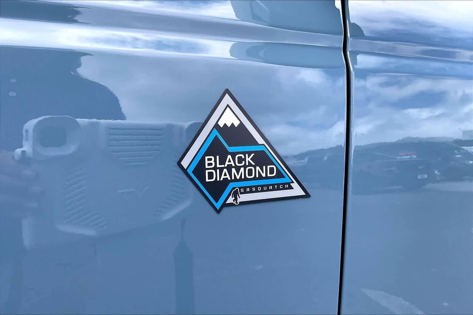 Certified 2023 Ford Bronco Black Diamond w/ Sasquatch Package AWD/4WD image 7
