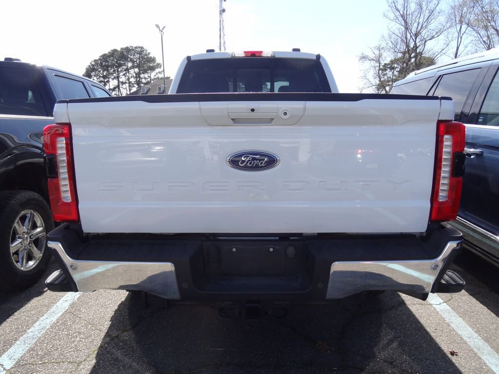 Certified 2023 Ford F250 Lariat w/ FX4 Off-Road Package image 3