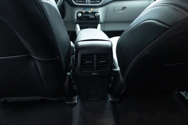 Certified 2025 Ford Escape Platinum w/ Premium Technology Package image 10