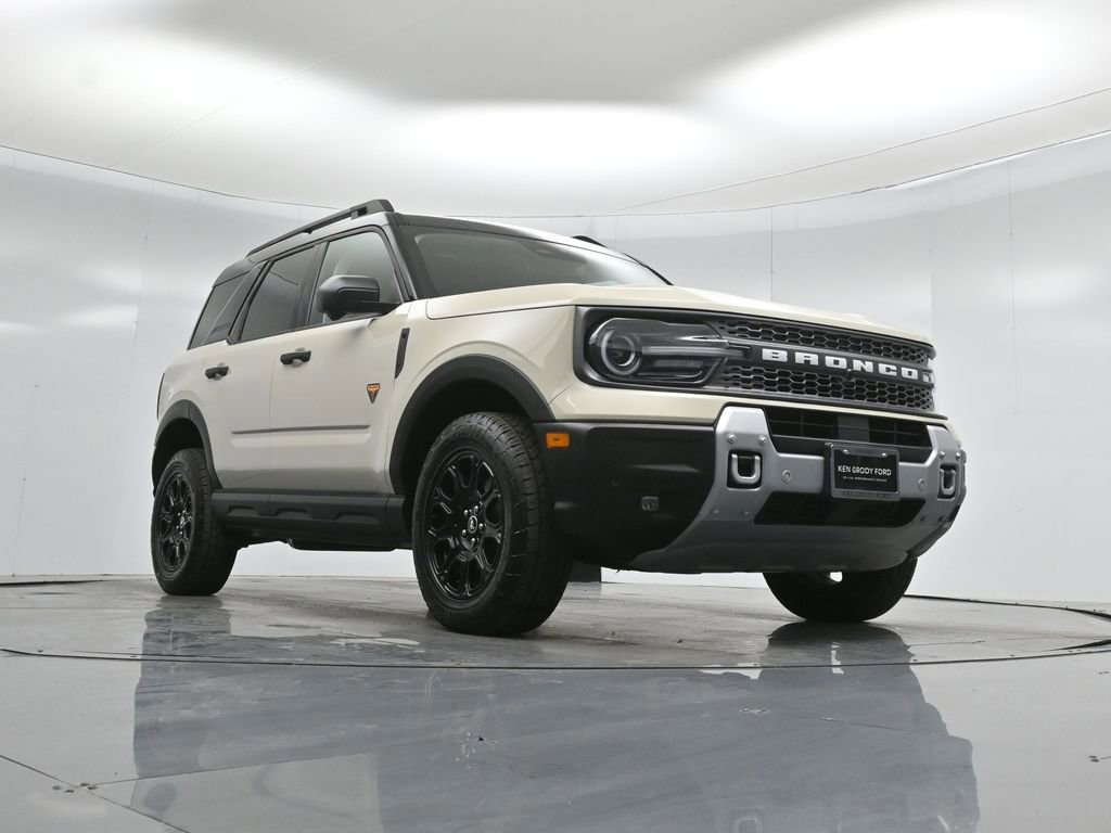 Certified 2025 Ford Bronco Sport Badlands image 5