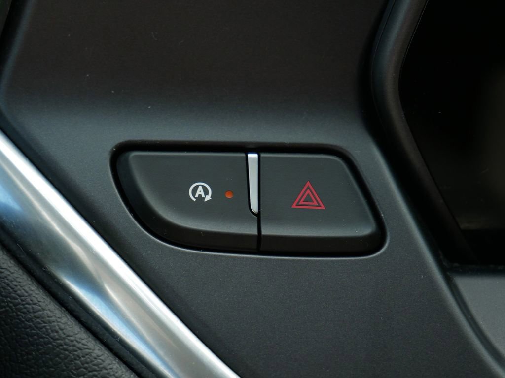 Used 2020 Chevrolet Blazer LT FWD image 25