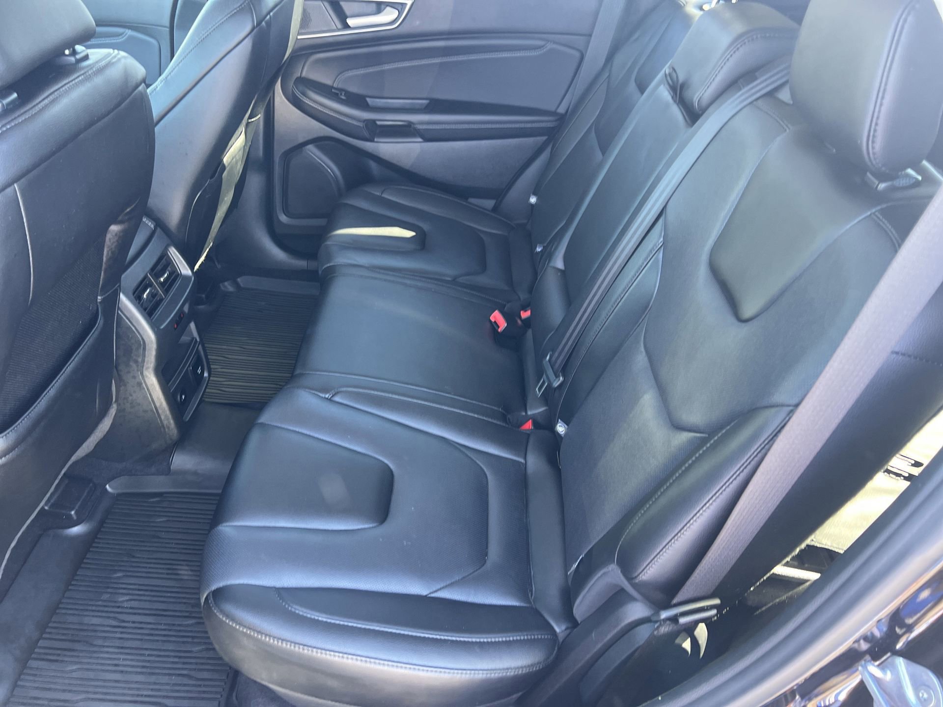 Certified 2022 Ford Edge Titanium w/ Equipment Group 301A image 28