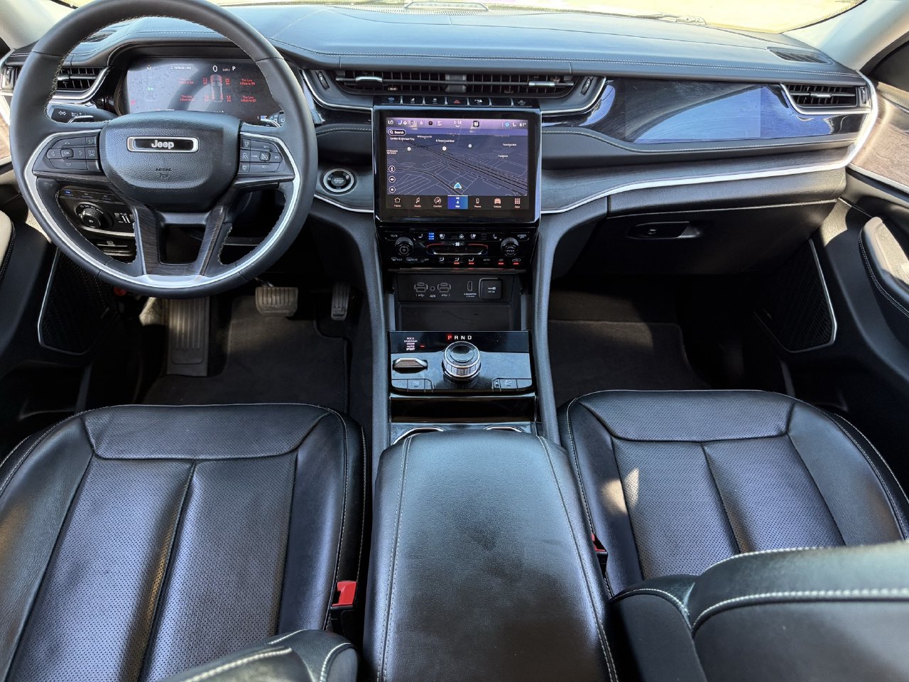 Used 2022 Jeep Grand Cherokee Limited 4xe w/ Luxury Tech Group II AWD/4WD image 9