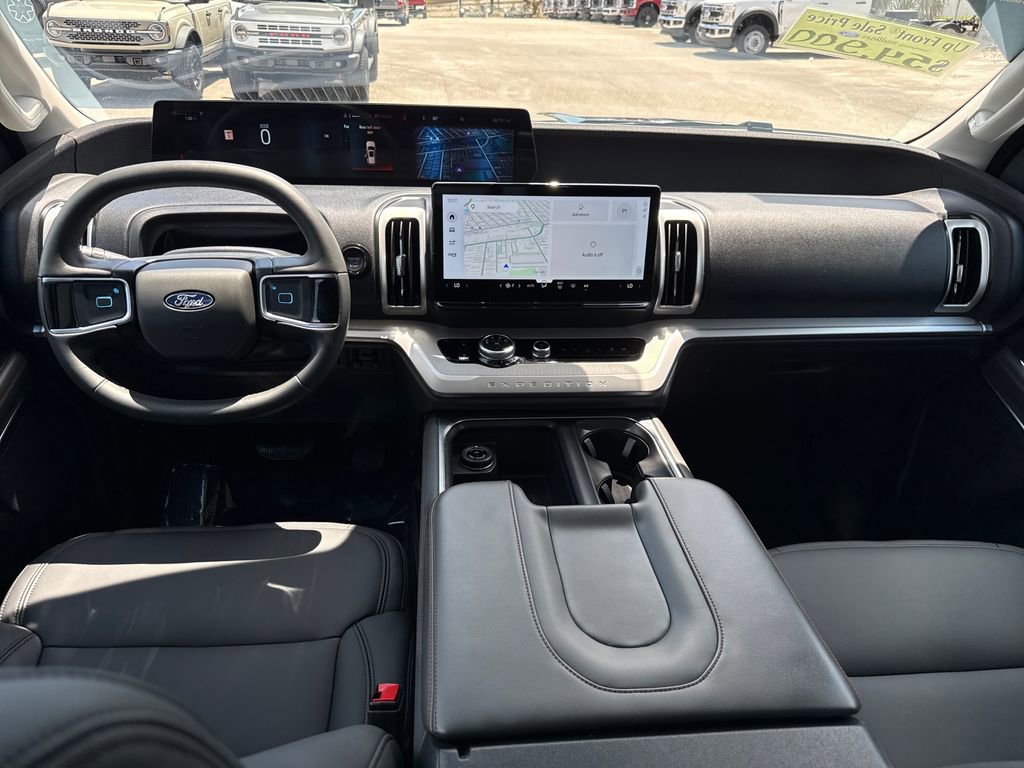 Certified 2025 Ford Expedition Max Active RWD image 6