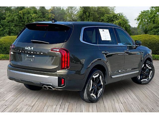 Used 2025 Kia Telluride S image 3