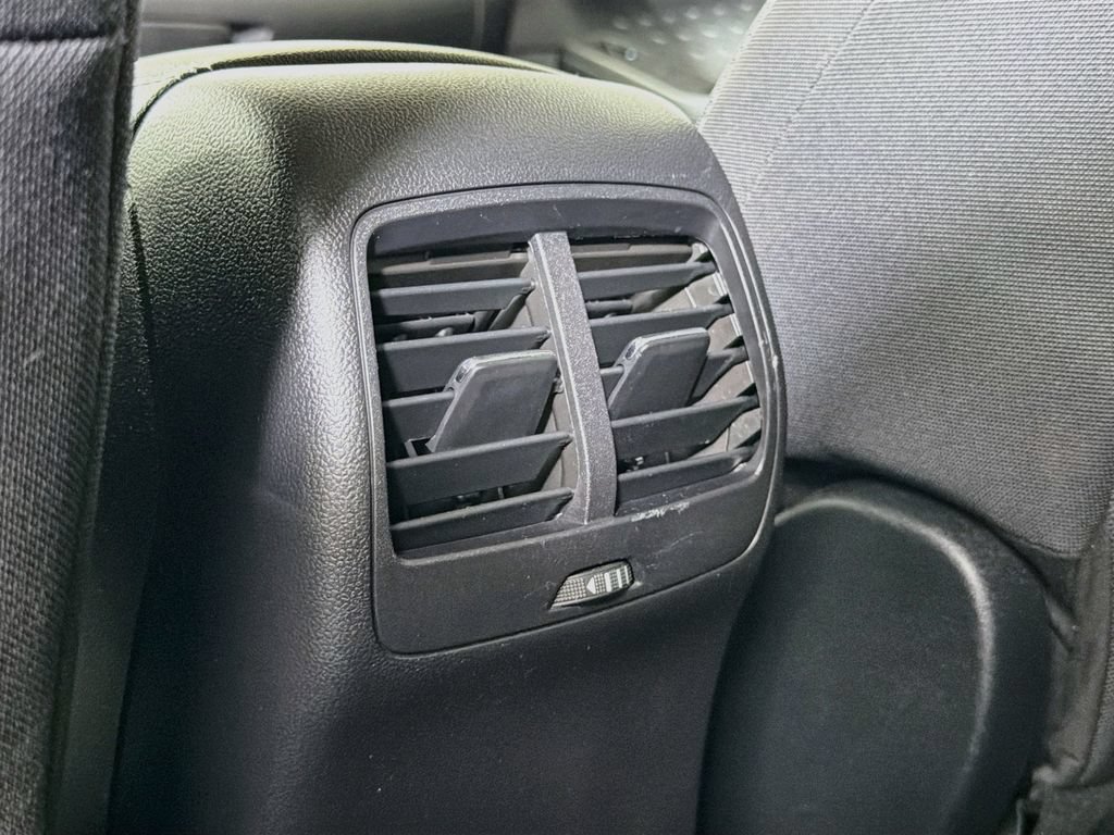 Certified 2020 Ford Escape SE FWD image 27
