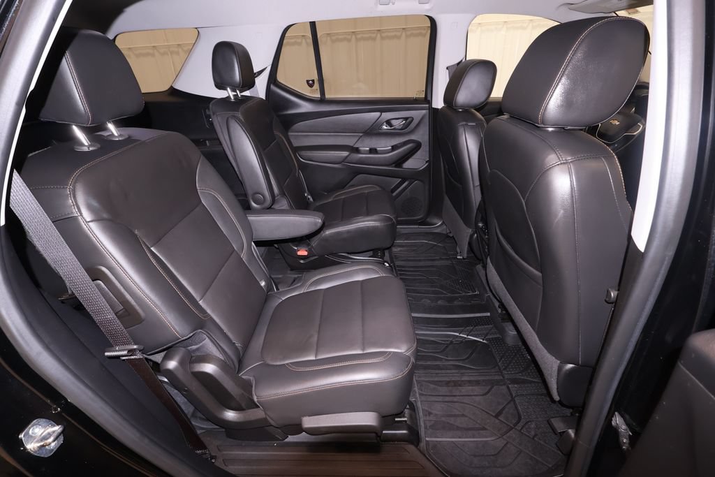 Used 2020 Chevrolet Traverse LT w/ LPO, Floor Liner Package AWD/4WD image 20