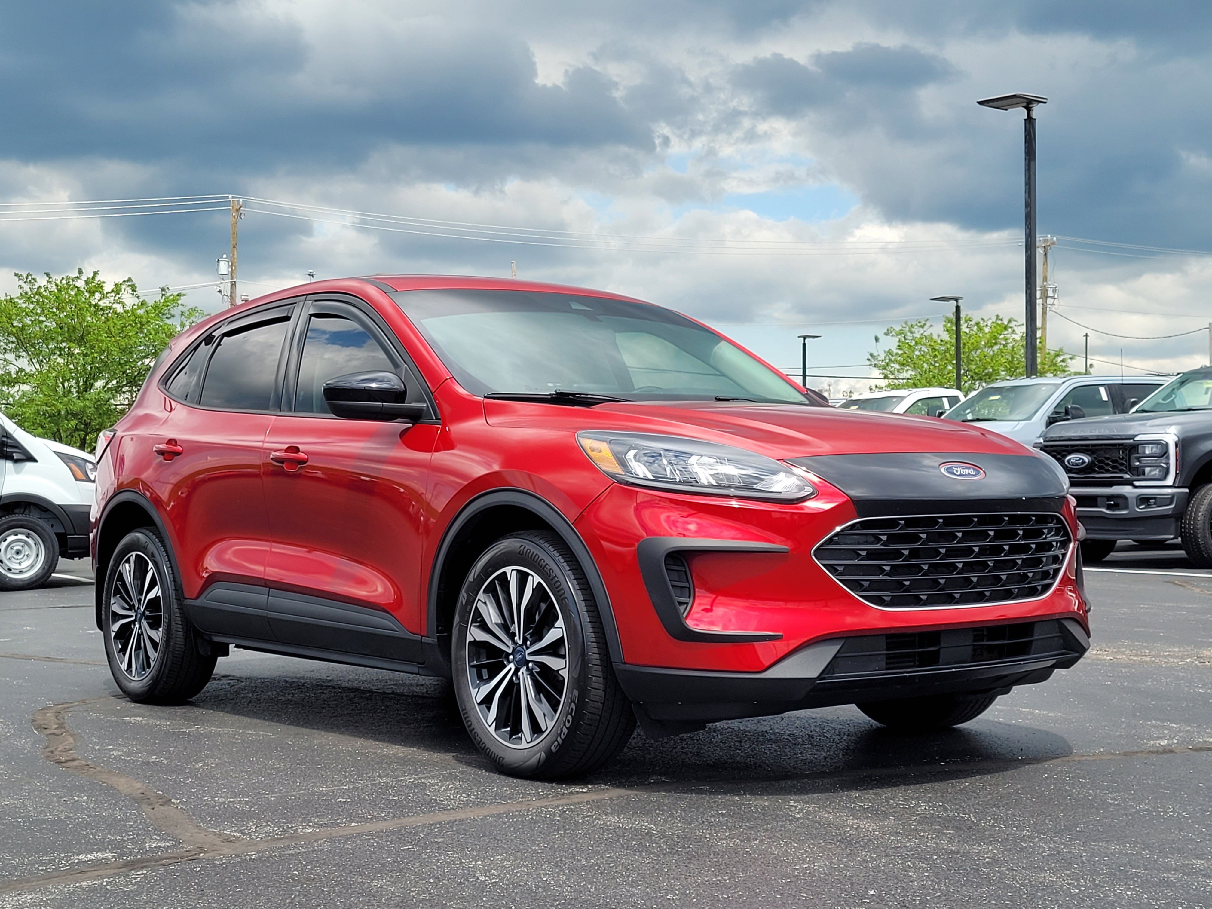 Certified 2022 Ford Escape SE w/ SE Sport Appearance Package