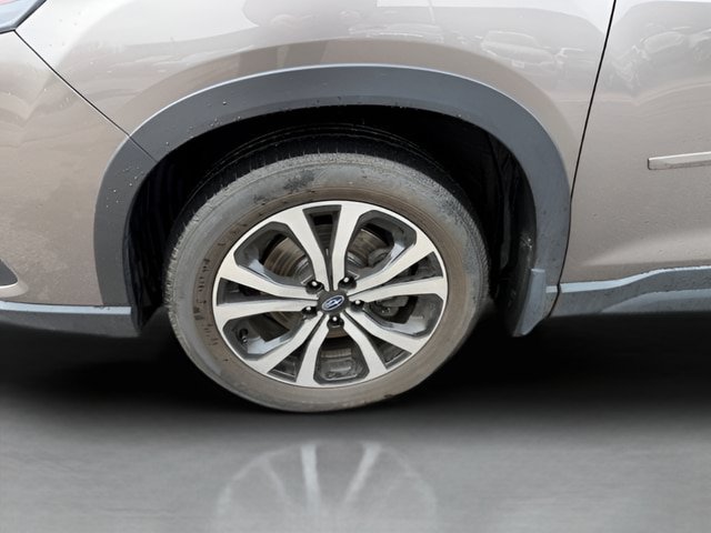 Used 2023 Subaru Forester Limited AWD/4WD image 31