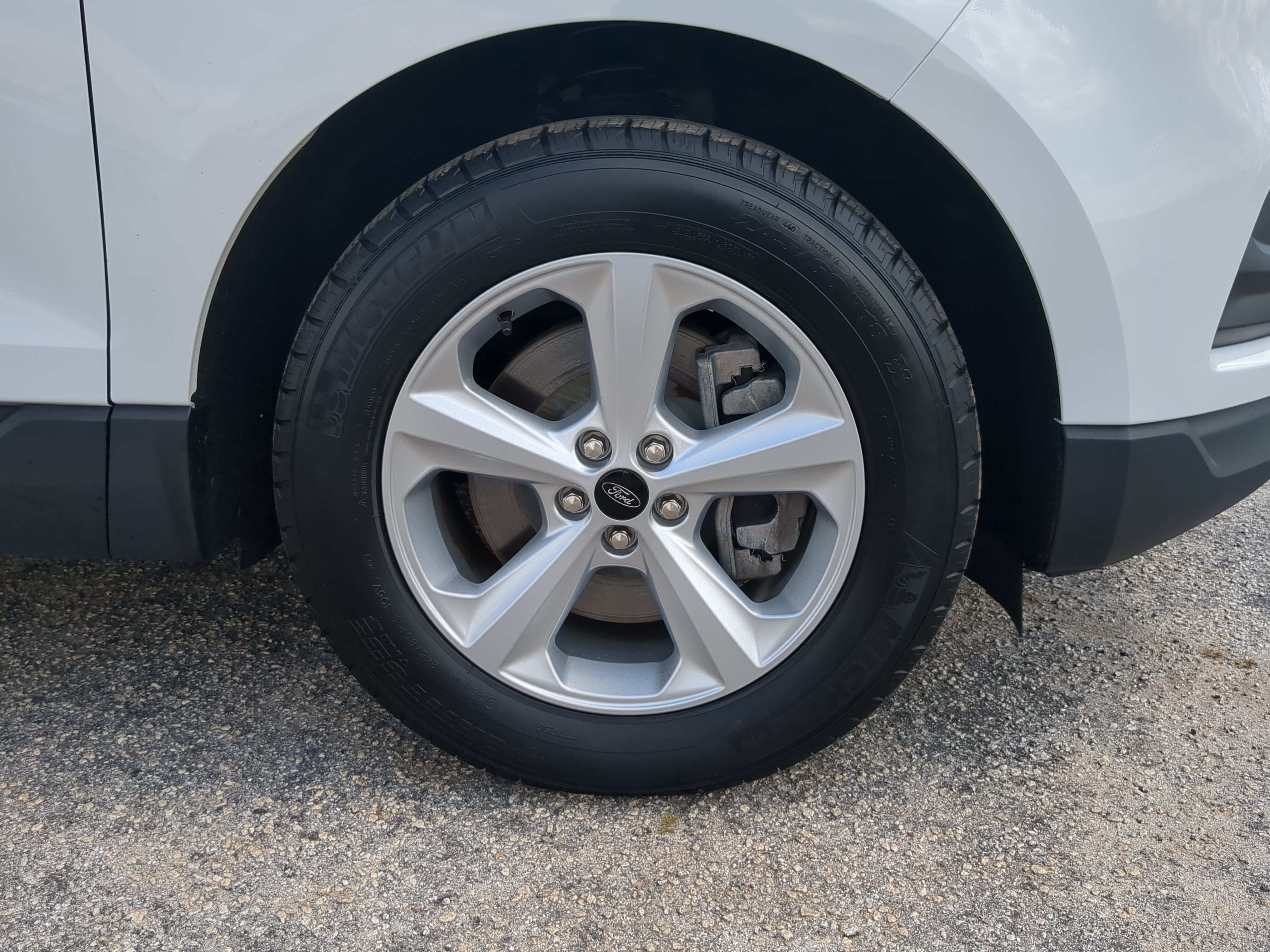 Certified 2024 Ford Edge SE w/ Cargo Accessory Package AWD/4WD image 9