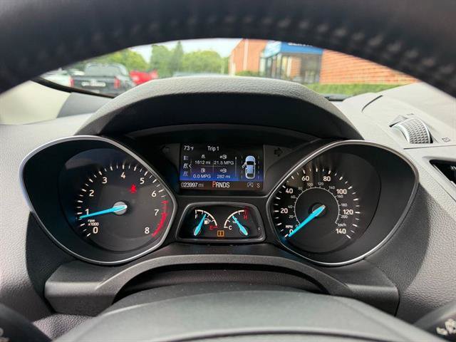 Certified 2019 Ford Escape Titanium AWD/4WD image 19