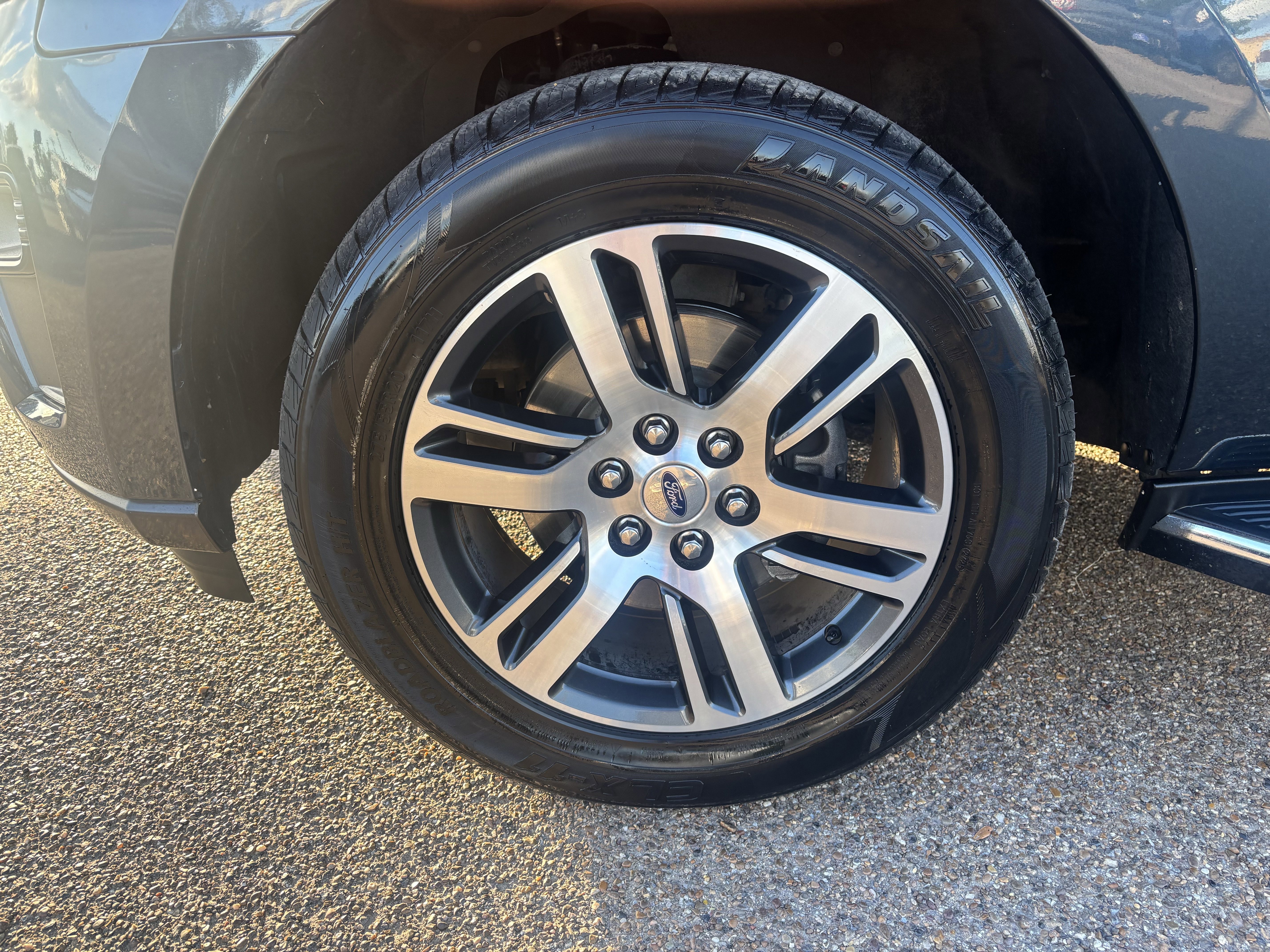 Certified 2022 Ford Expedition XLT image 8