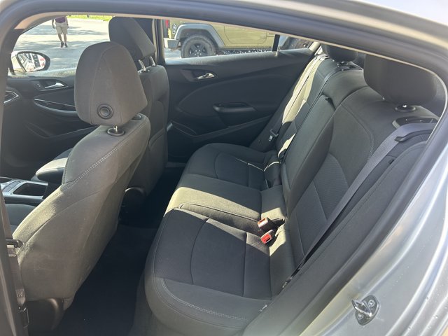 Used 2017 Chevrolet Cruze LT w/ Convenience Package FWD image 15