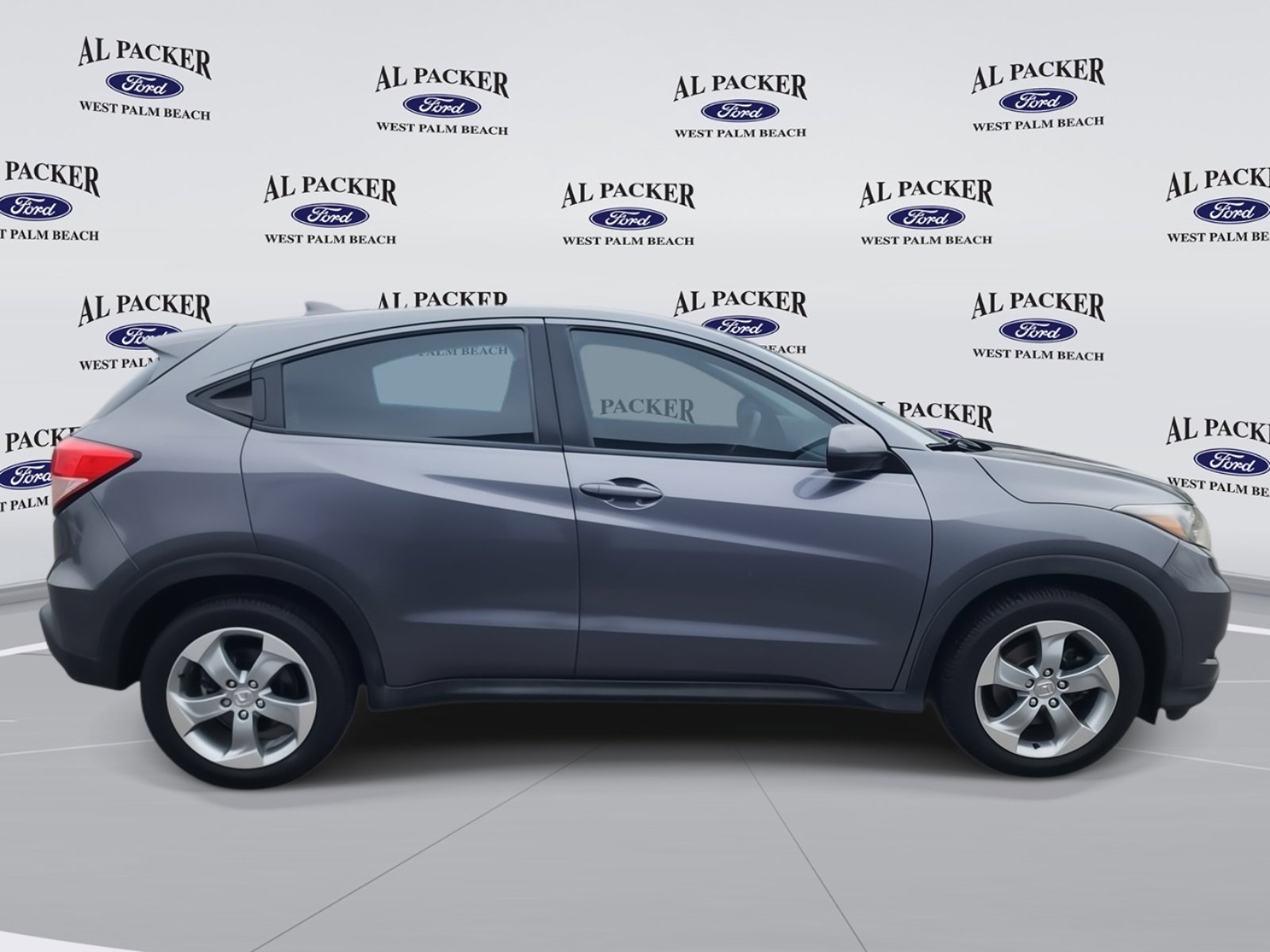 Used 2017 Honda HR-V LX image 8
