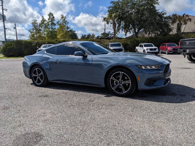 Certified 2024 Ford Mustang Coupe RWD image 2