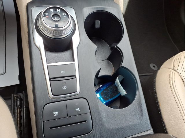 Certified 2022 Ford Escape Titanium FWD image 20