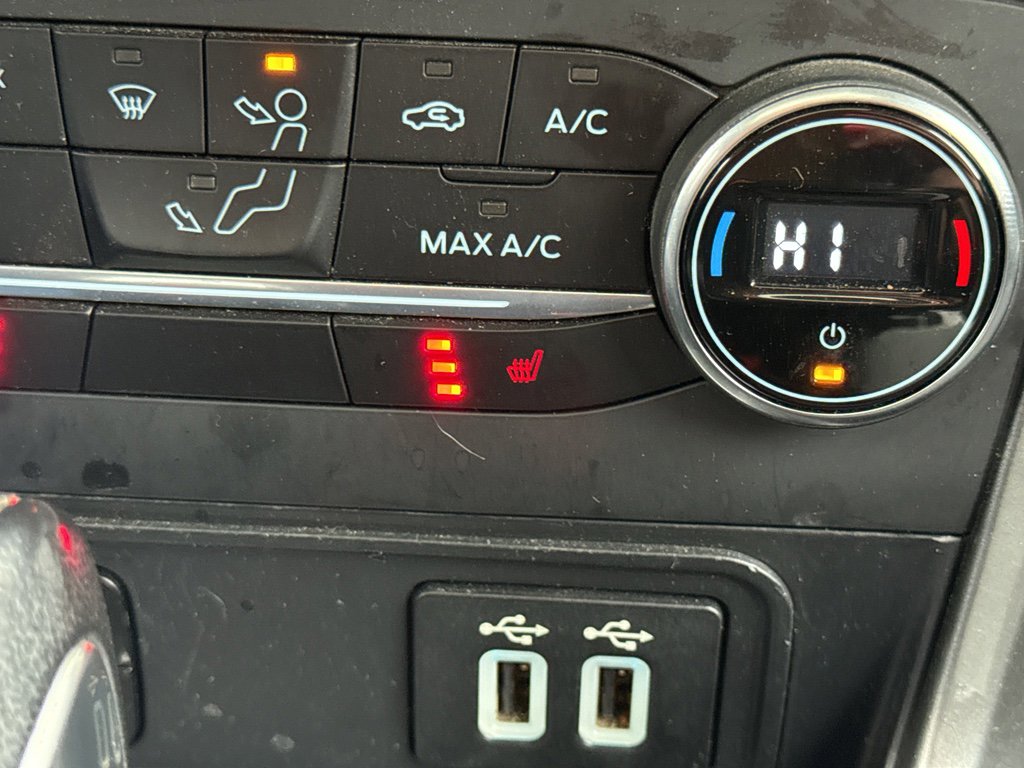 Certified 2018 Ford EcoSport SE w/ SE Convenience Package image 22