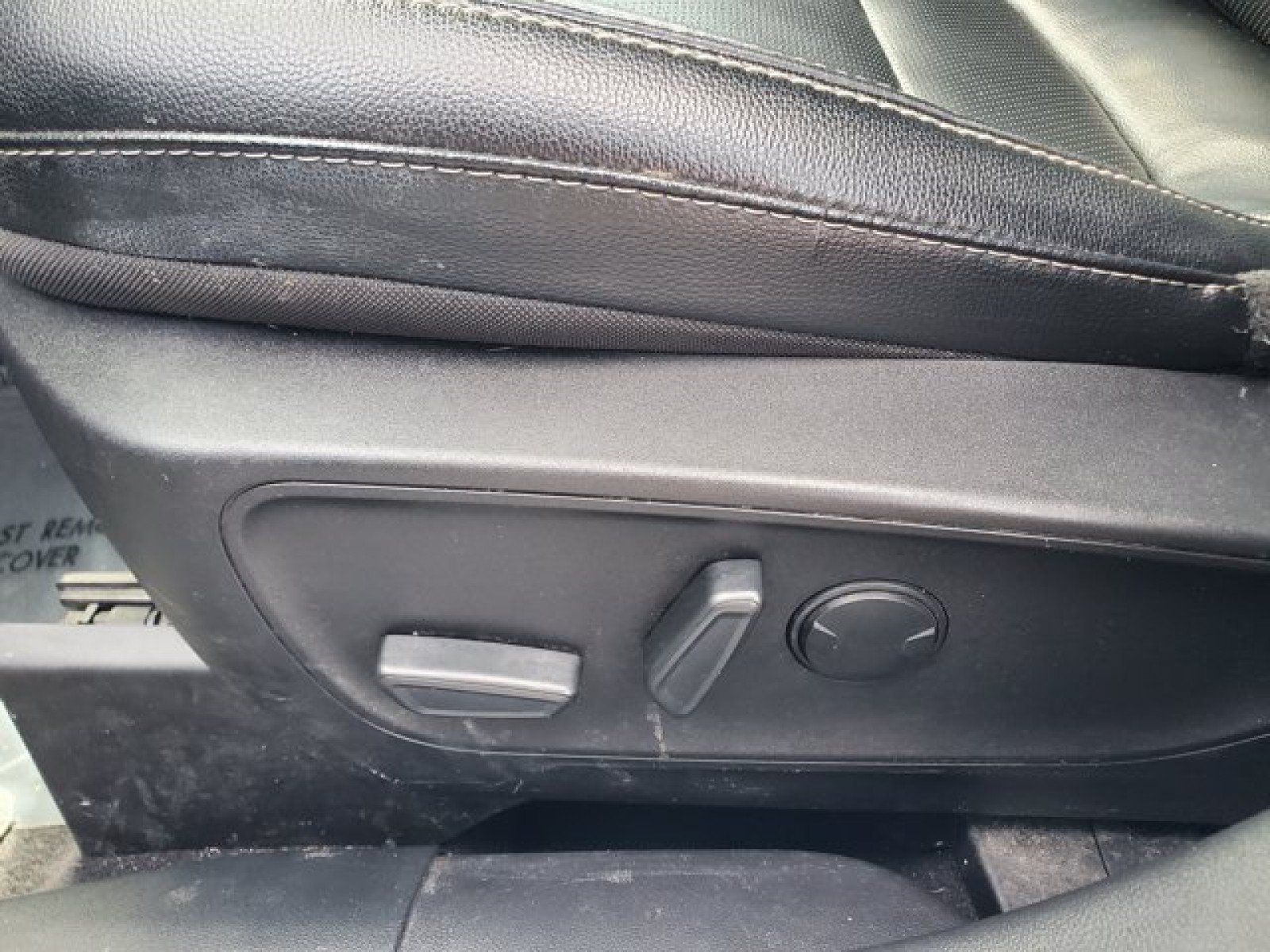 Certified 2022 Ford Escape SEL FWD image 12