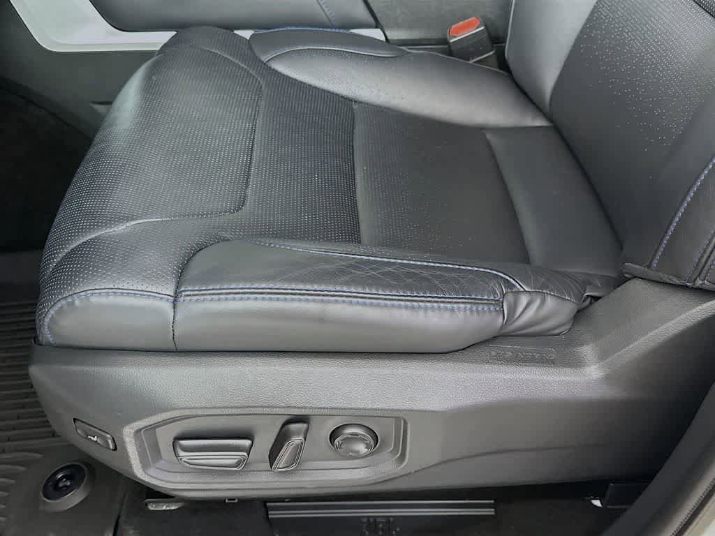 Used 2023 Toyota Sequoia Platinum AWD/4WD image 30