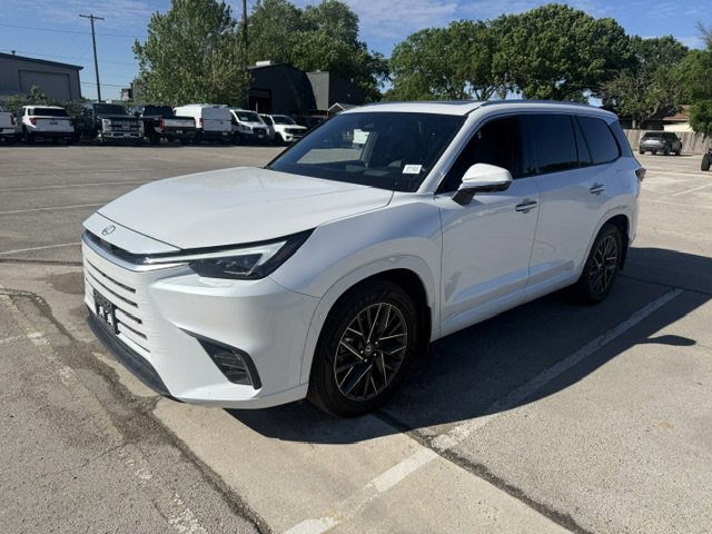 Used 2024 Lexus TX 350 FWD w/ Technology Package image 2