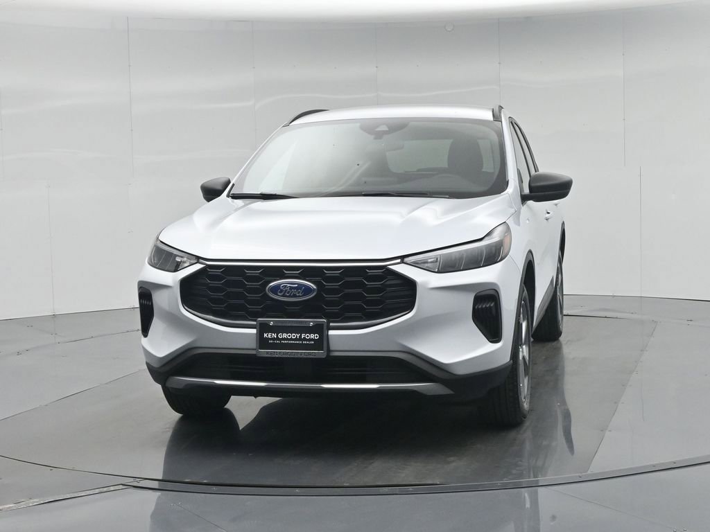 Certified 2025 Ford Escape ST-Line AWD/4WD image 58