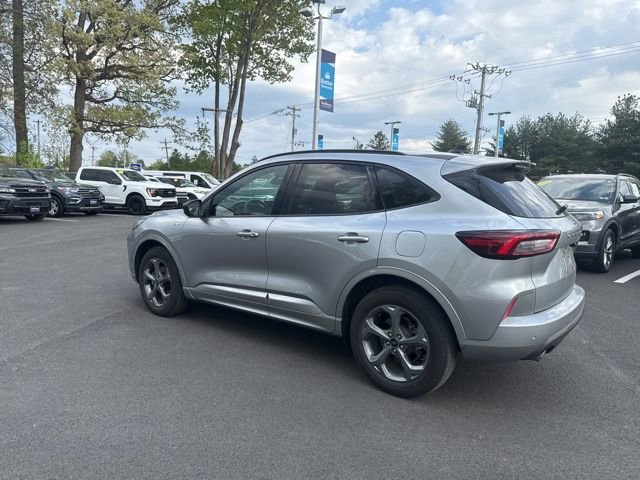 Certified 2023 Ford Escape ST-Line w/ Tech Pack #1 AWD/4WD image 6