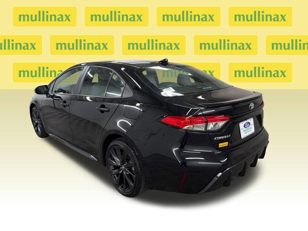 Used 2023 Toyota Corolla SE image 5
