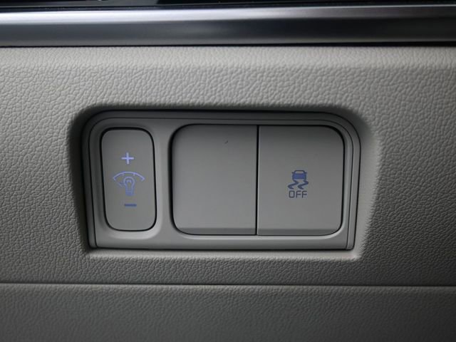 Used 2025 Kia Sorento S AWD/4WD image 10