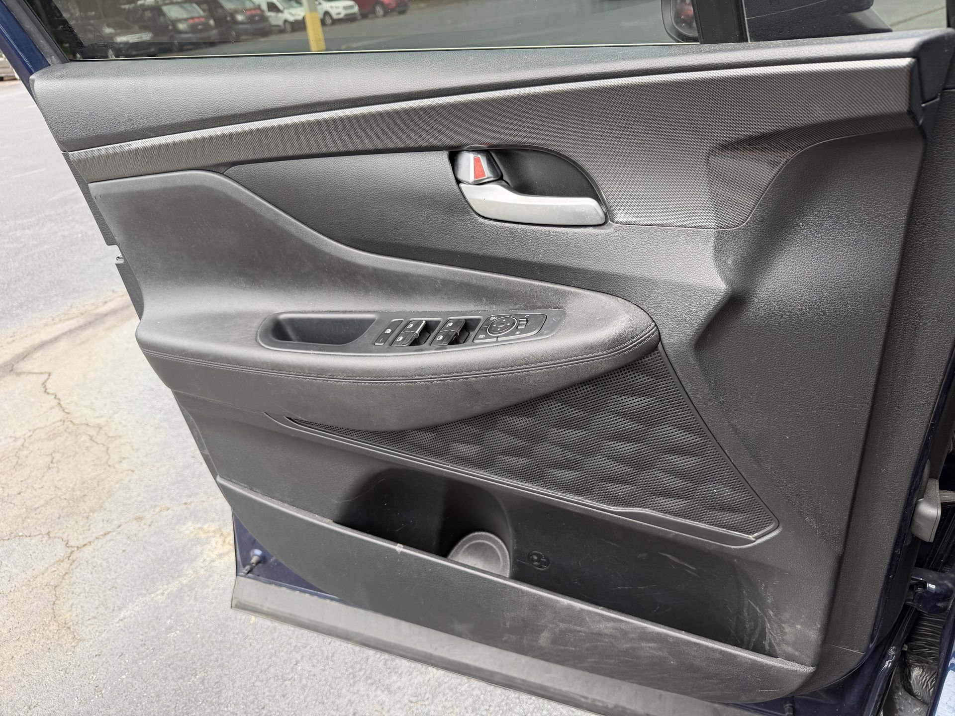 Used 2021 Hyundai Santa Fe SE FWD image 9