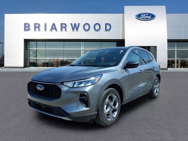 Certified 2025 Ford Escape ST-Line image 1