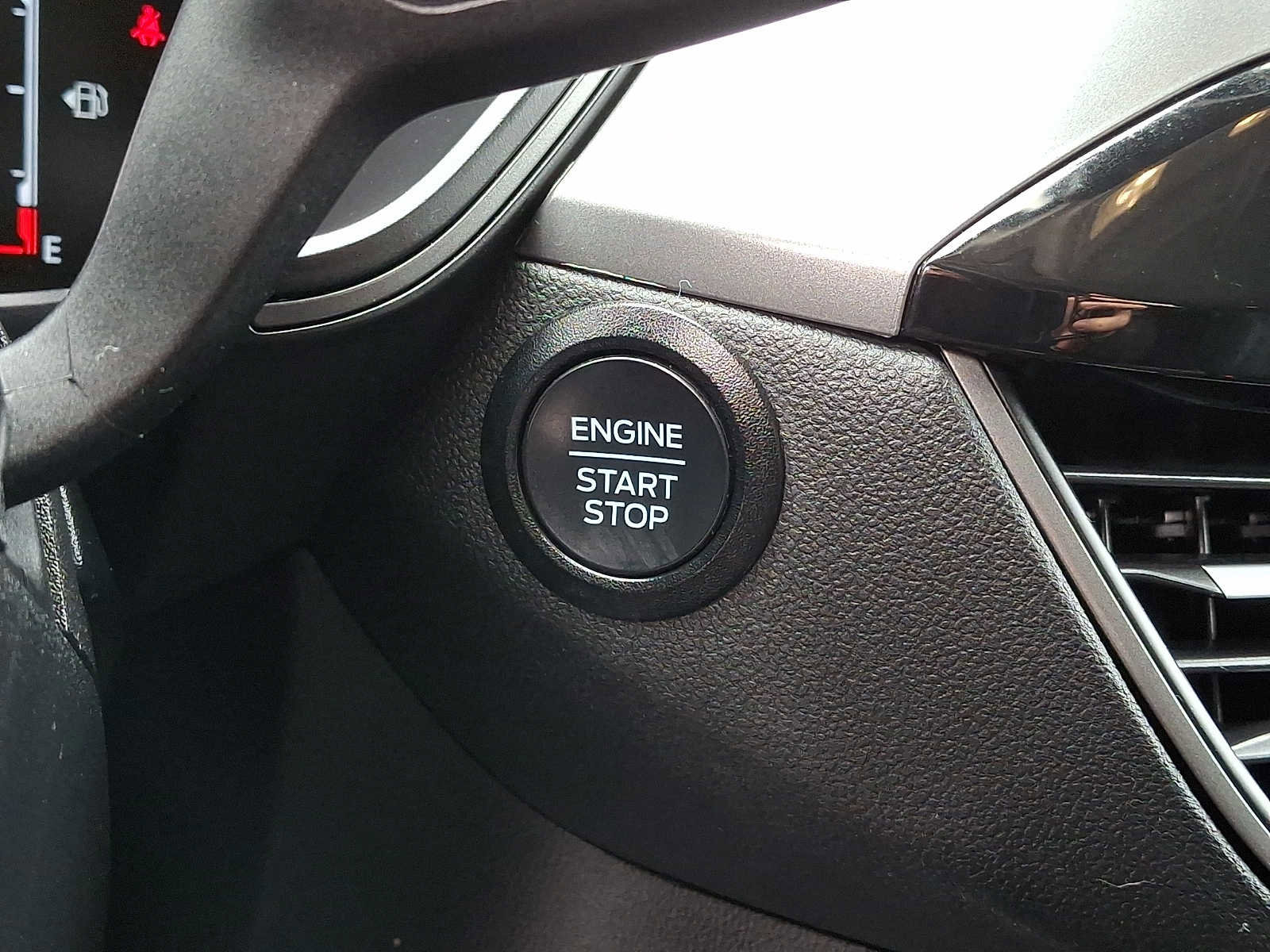 Certified 2024 Ford Escape Active image 23