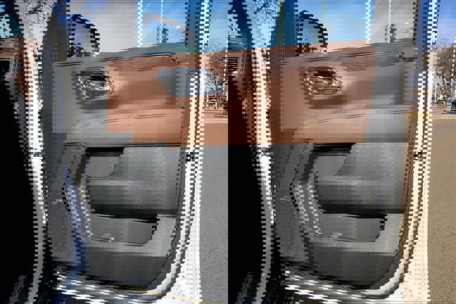 Used 2024 Chevrolet Tahoe High Country w/ Premium Package image 22