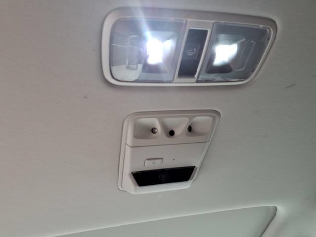 Used 2024 Kia Carnival SX Prestige FWD image 17